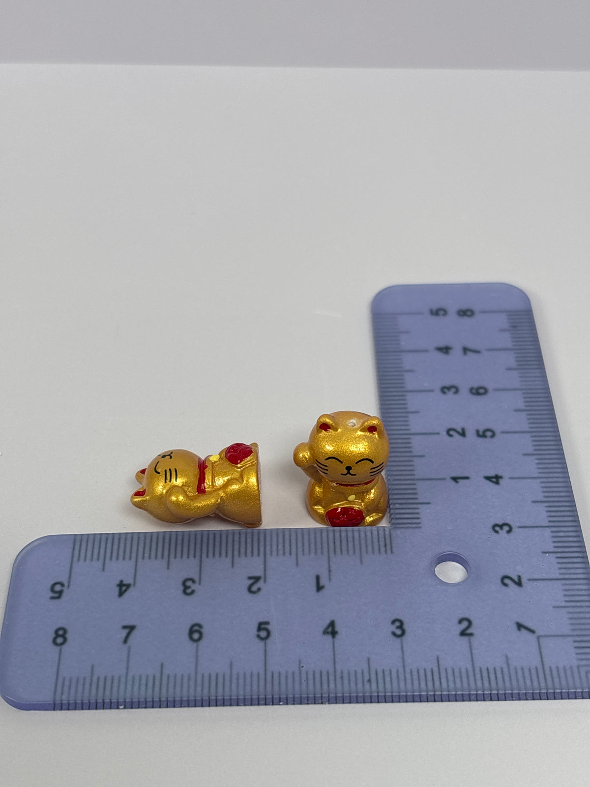 Miniature Maneki-Neko Lucky Cat – Resin Figurine