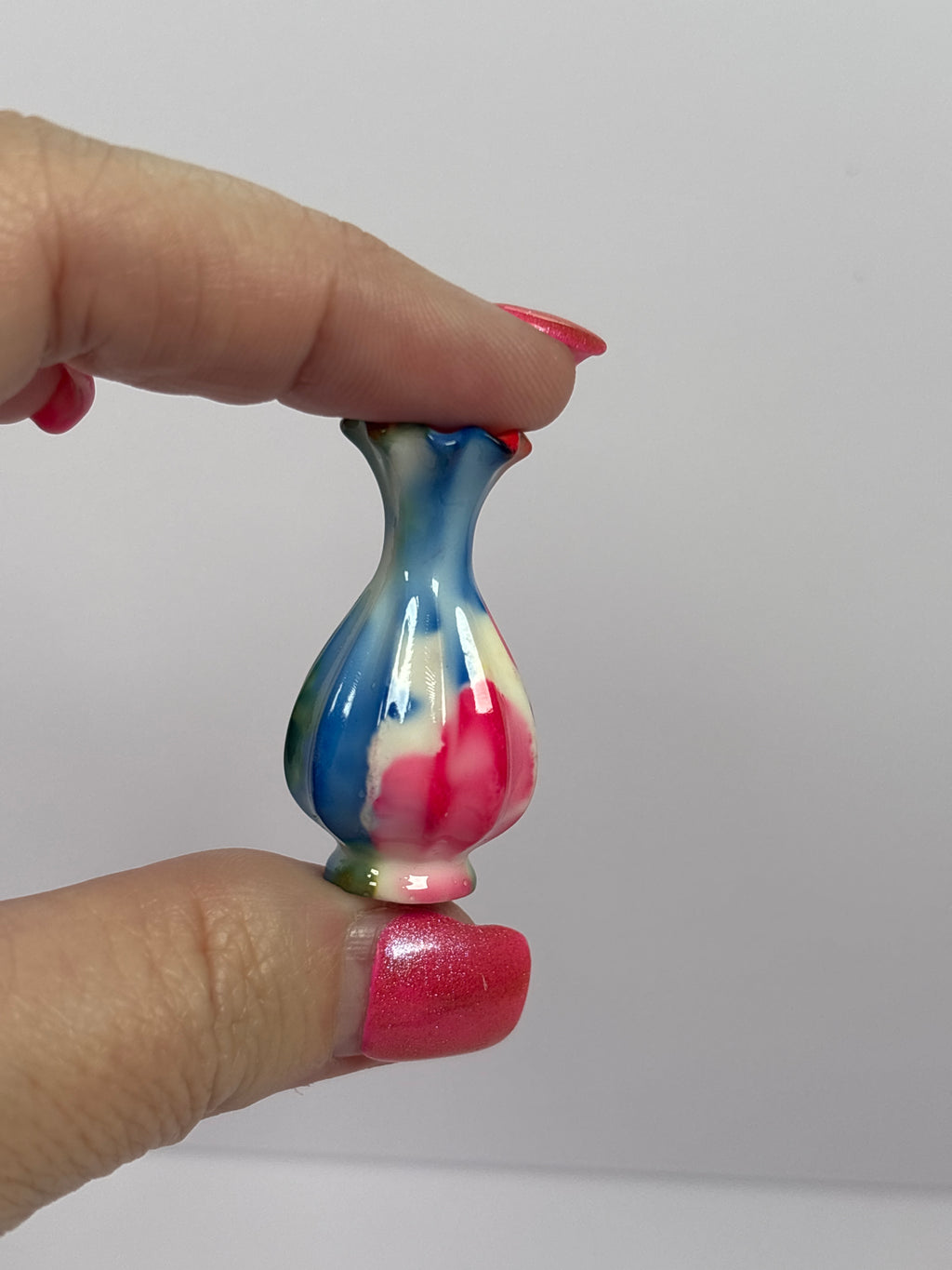 Miniature Resin Flower Vase – Individual Vase