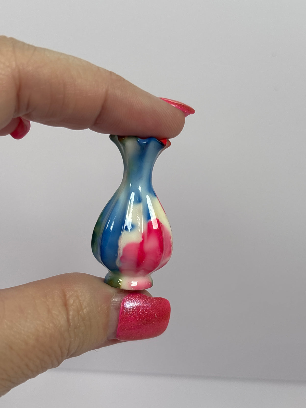 Miniature Resin Flower Vase – Individual Vase