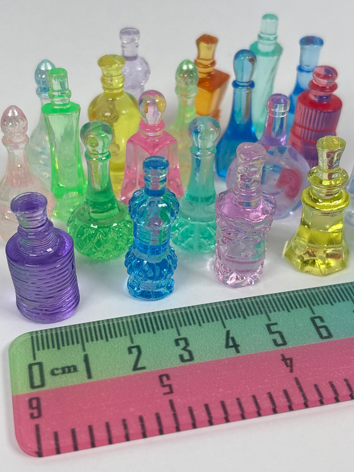 Miniature Decanter – Random Colour & Style