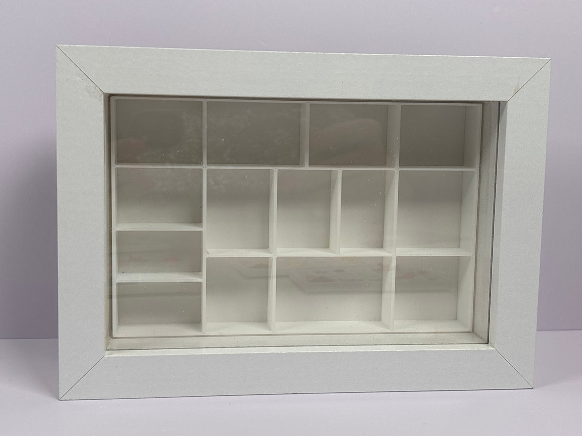 3D Printed Trinket Shelf – 17cm x 12cm White Frame – Choose Your Insert Colour
