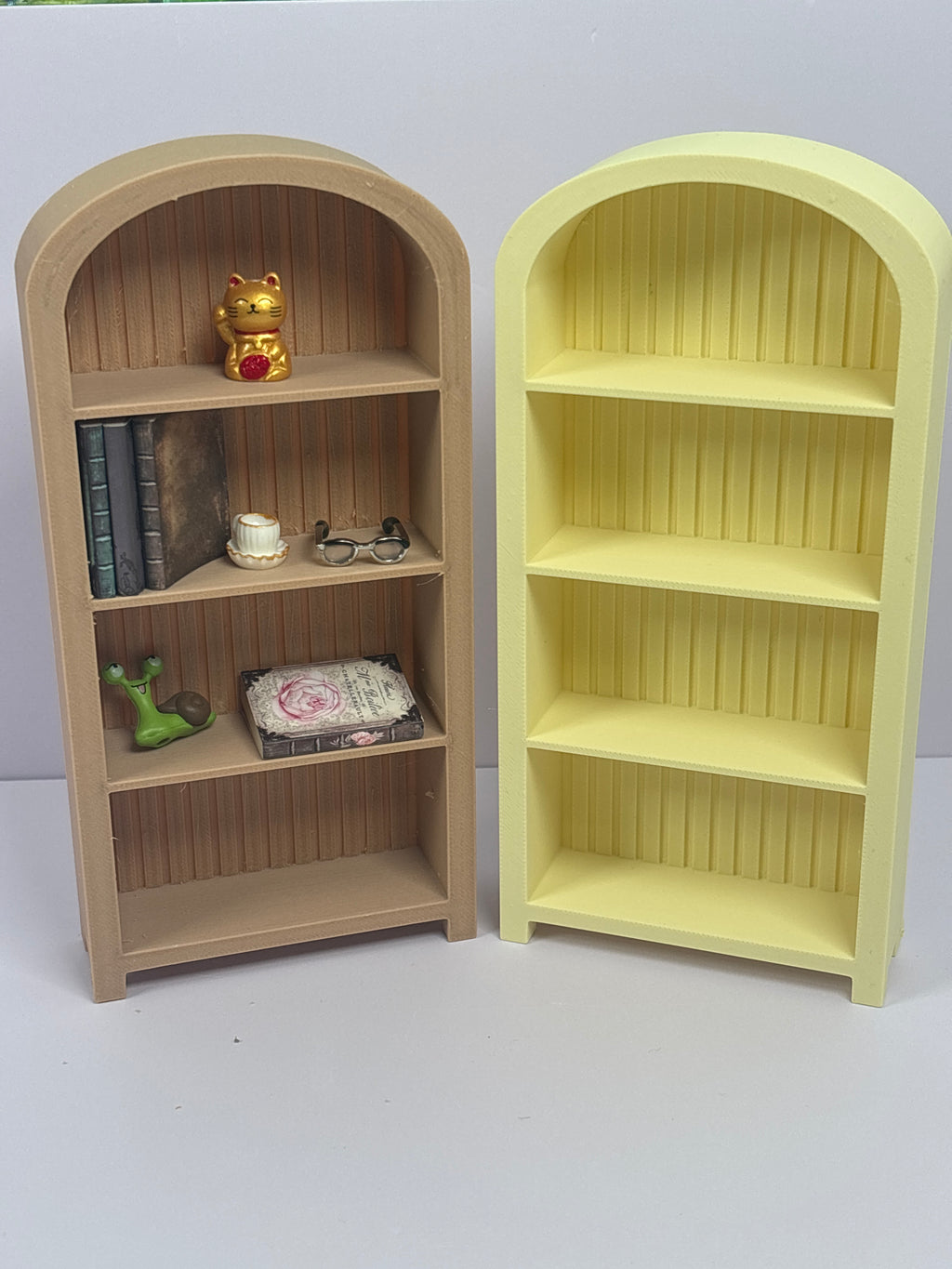 Mini bookshelf