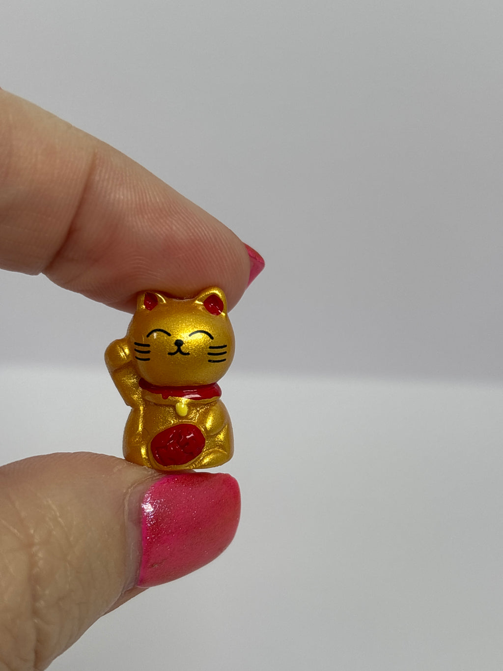 Miniature Maneki-Neko Lucky Cat – Resin Figurine
