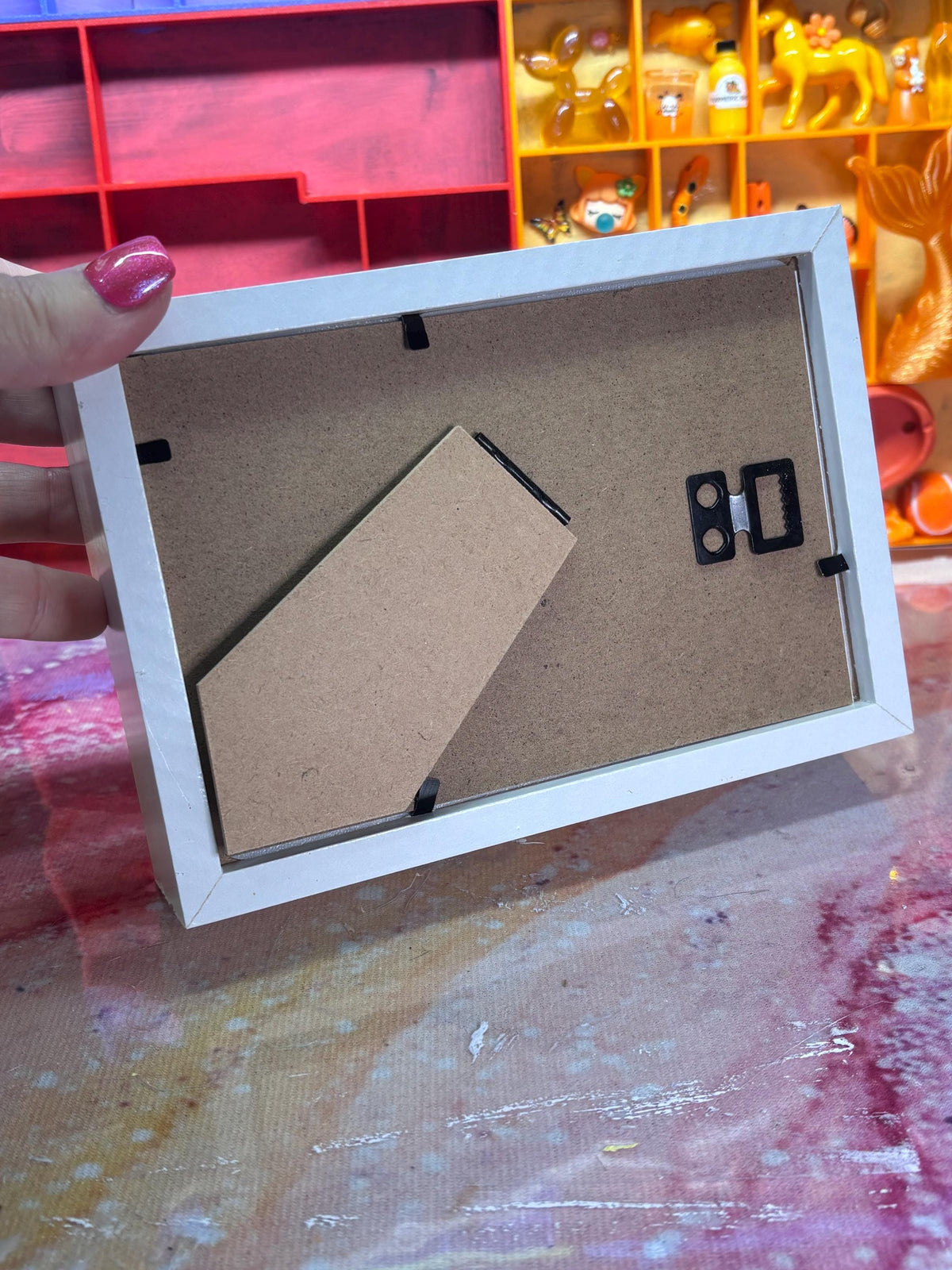 3D Printed Trinket Shelf – 17cm x 12cm White Frame – Choose Your Insert Colour