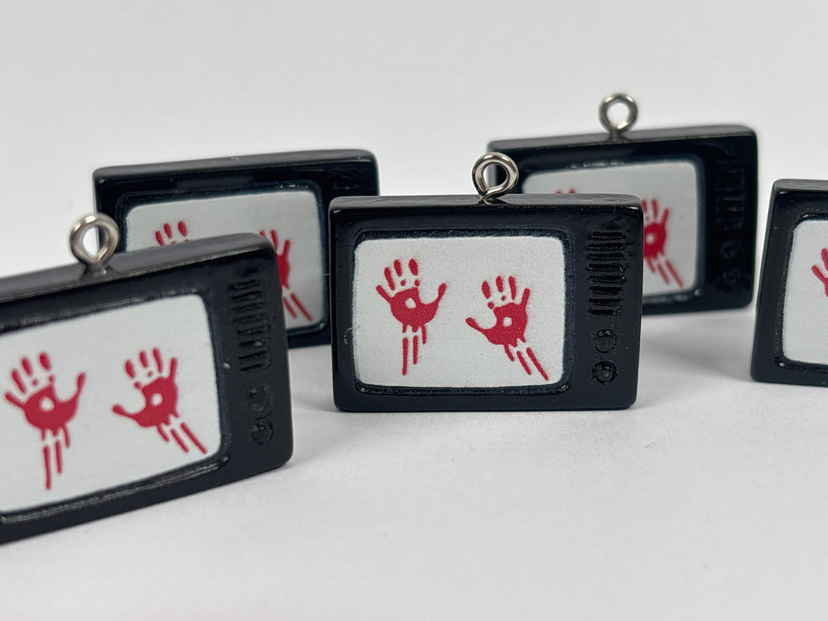 Miniature Bloody Hand TV – Halloween Miniature