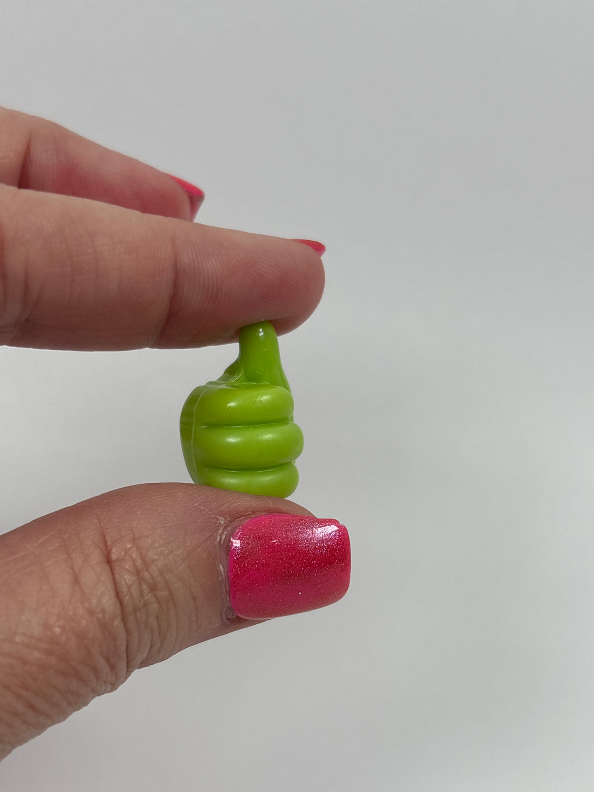 Miniature Hand Cable Clip – Random Colour