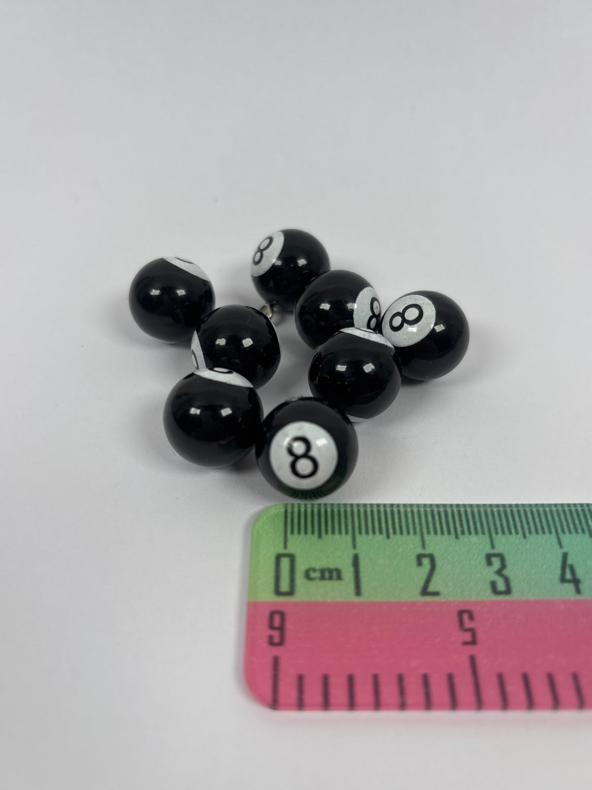 Miniature 8 Ball – Tiny Pool Ball
