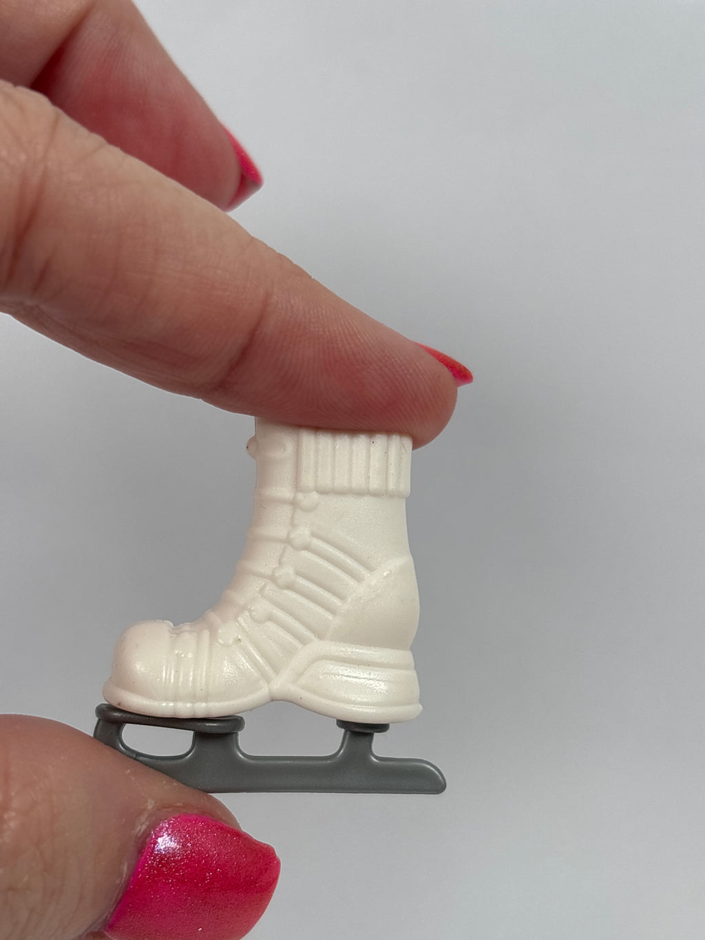 Miniature ice skate