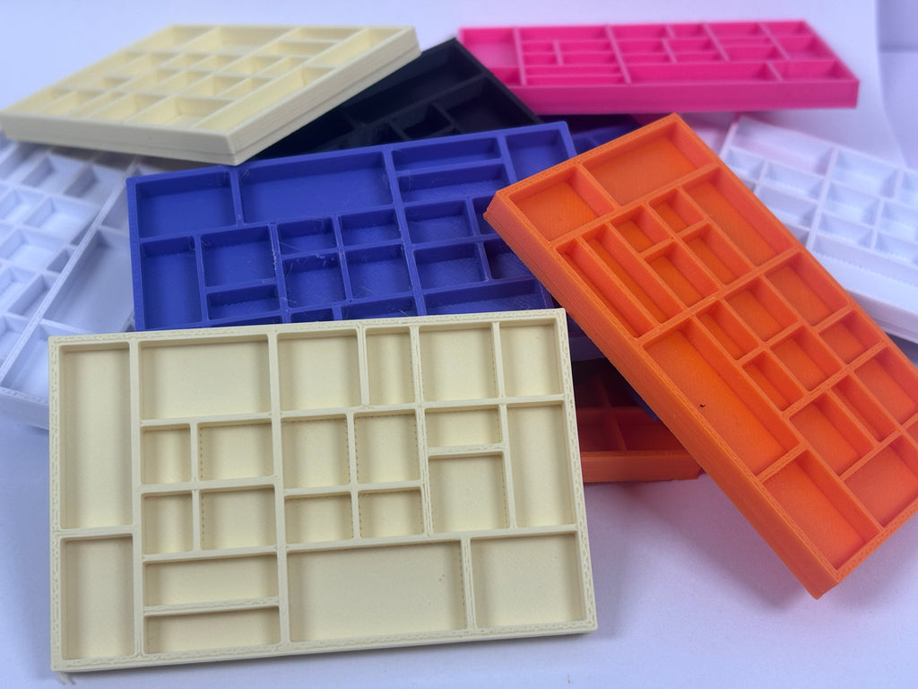 Miniature 3D Printed Trinket Shelf – Choose Your Colour
