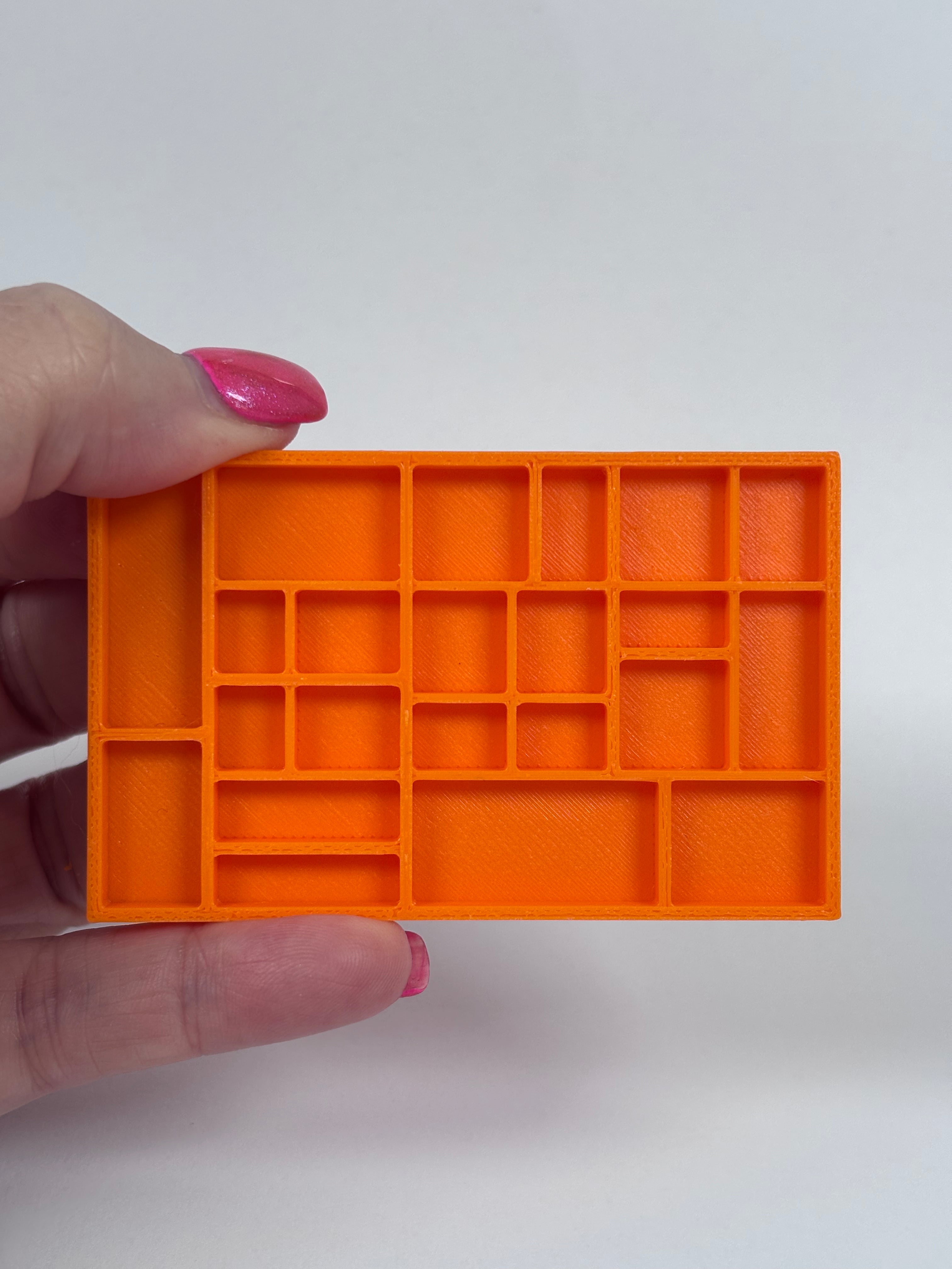 Miniature 3D Printed Trinket Shelf – Choose Your Colour